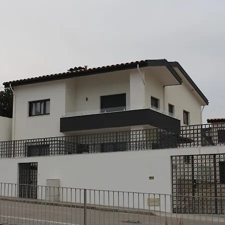 Casa Dos Amigos - *
